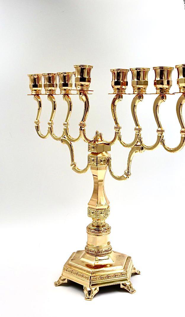 חנוכיה ציפוי זהב