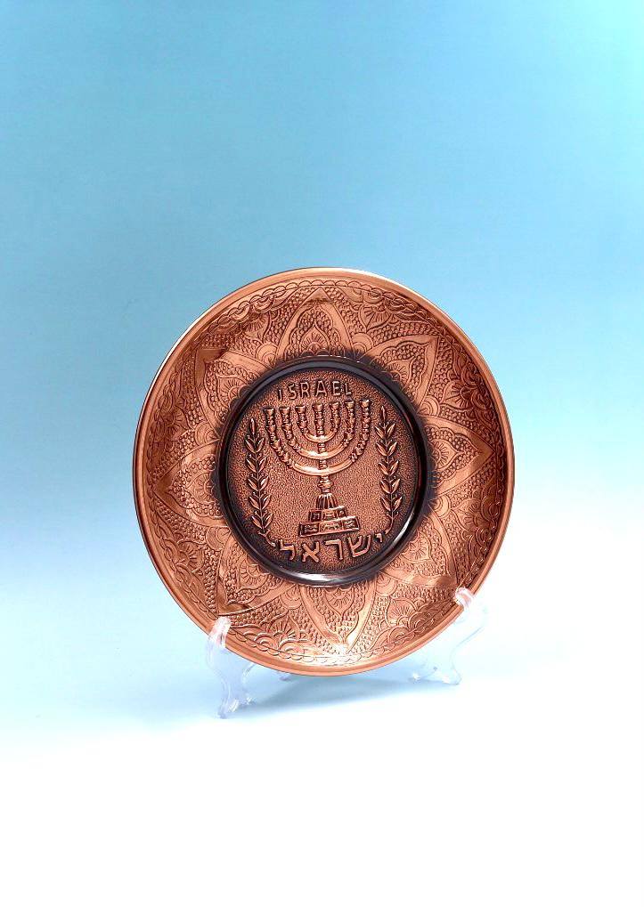 ריקוע נחשות ״המנורה״