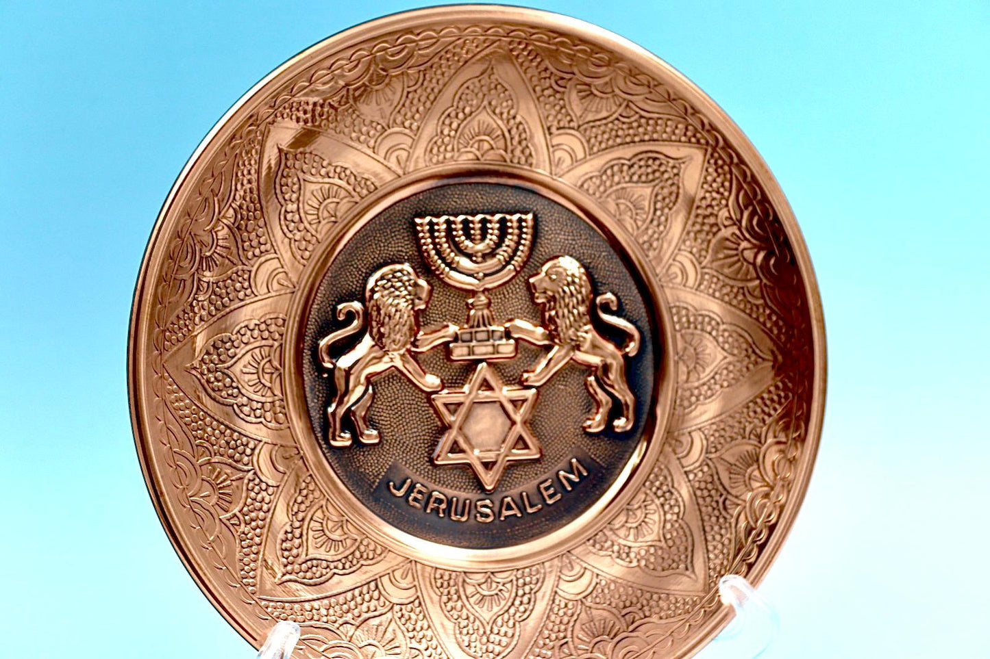 ריקוע נחושת ״אריות״